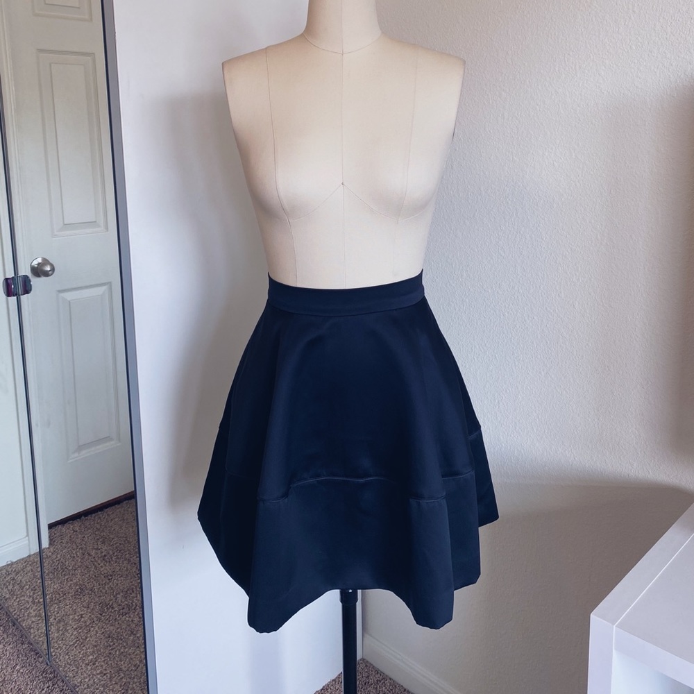 Black H&M skirt‎